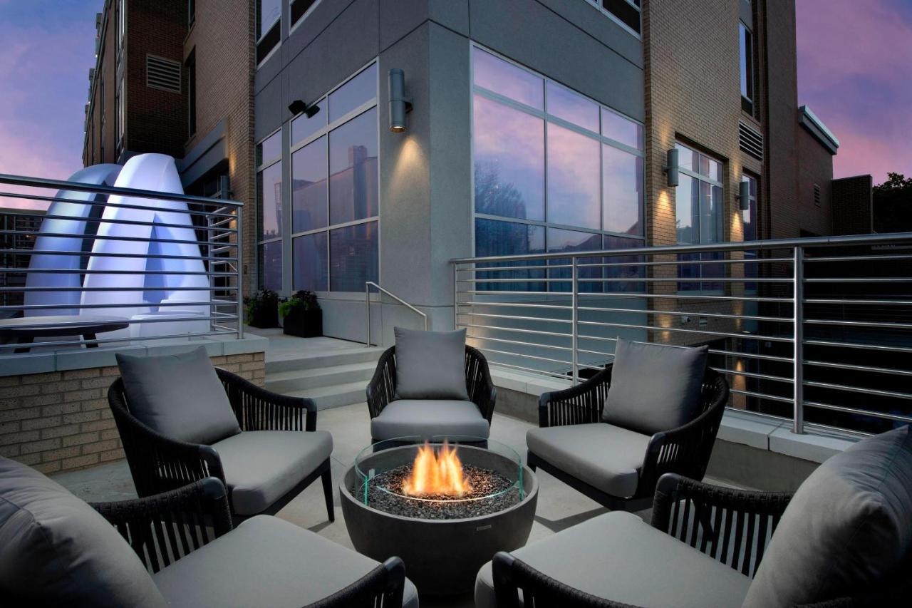 Springhill By Marriott Downtown Hotel