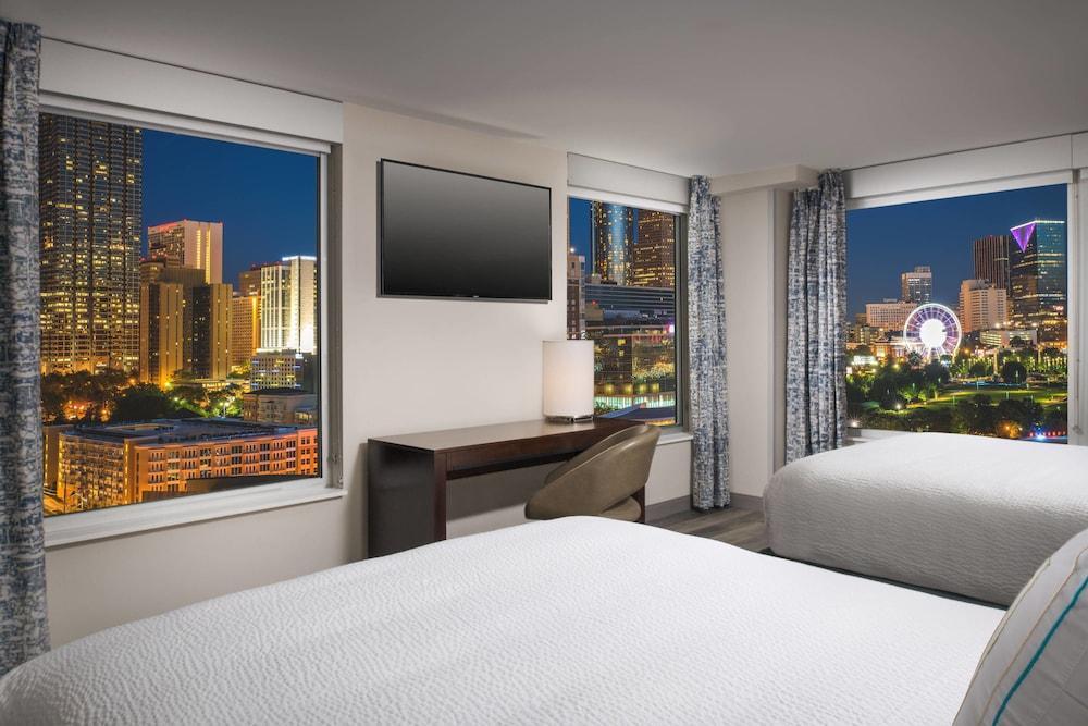 Springhill By Marriott Downtown Hotel 3*